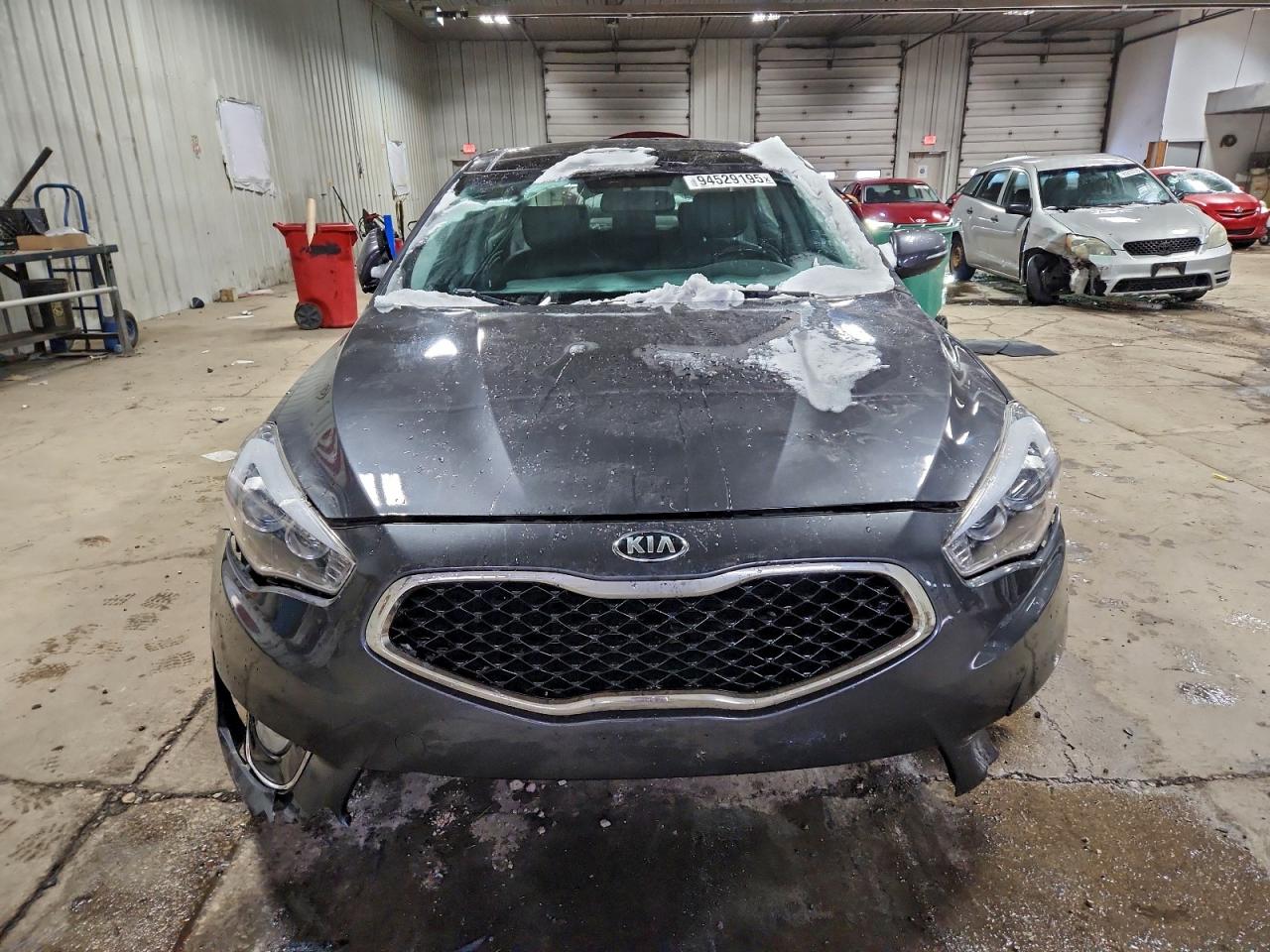 Kia Cadenza Luxury Image 2