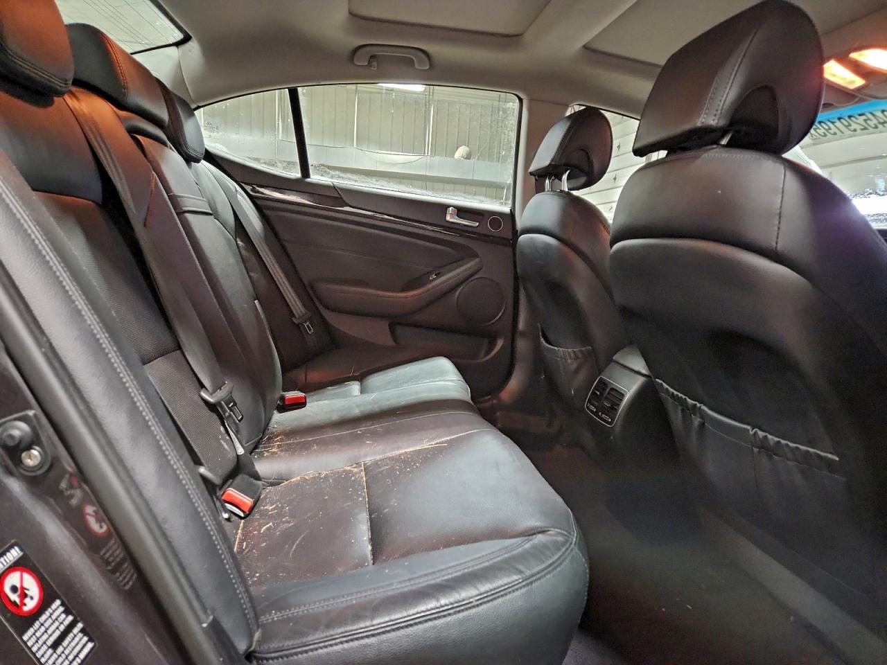 Kia Cadenza Luxury Image 12