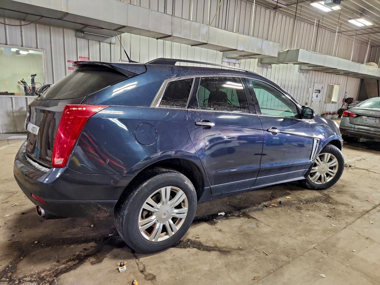 Cadillac SRX Image 11