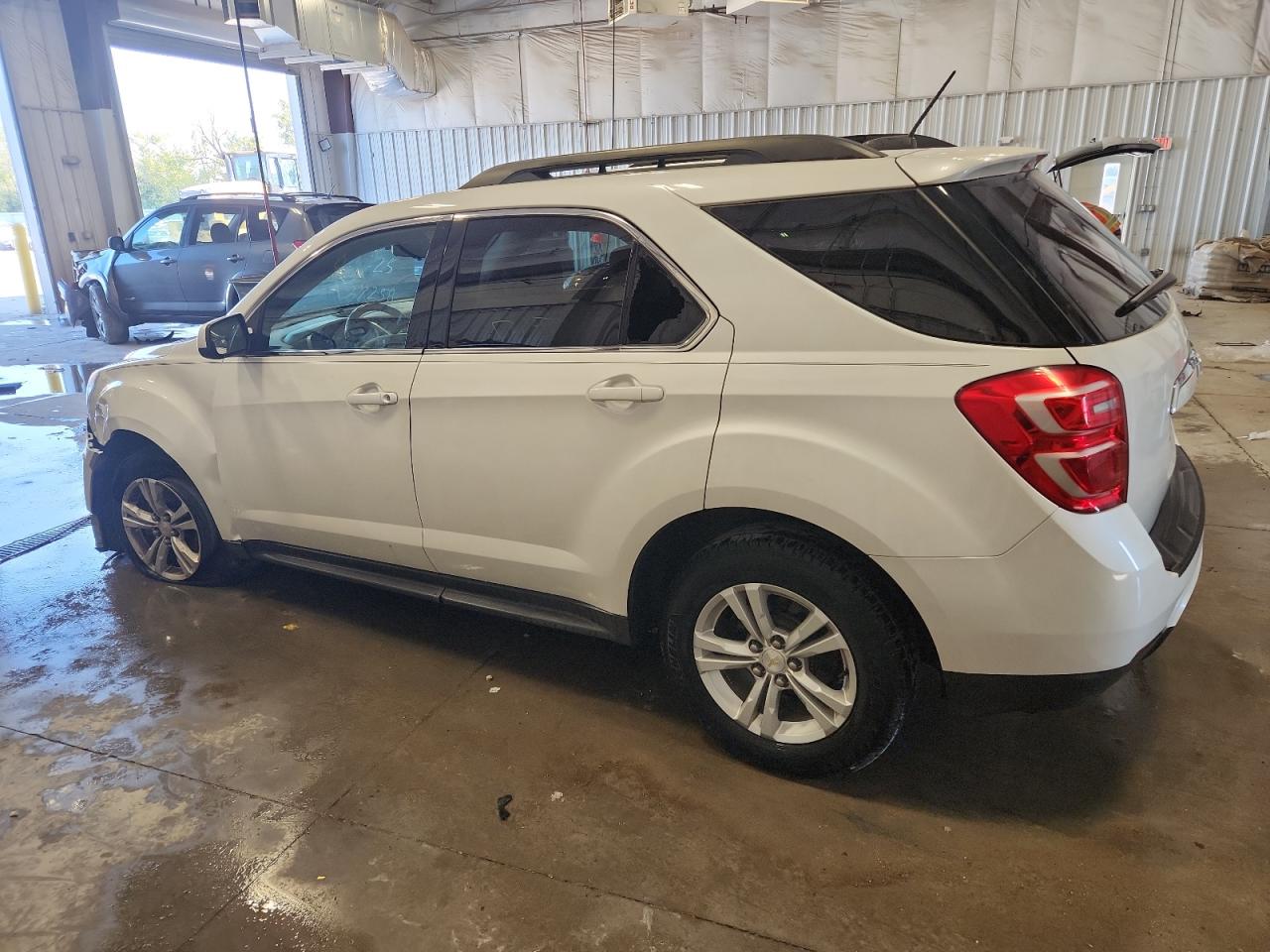 Chevrolet Equinox Lt Image 2