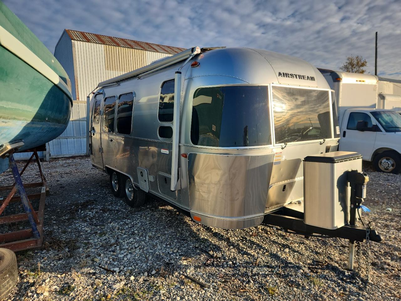 Airstream Camper Image 1