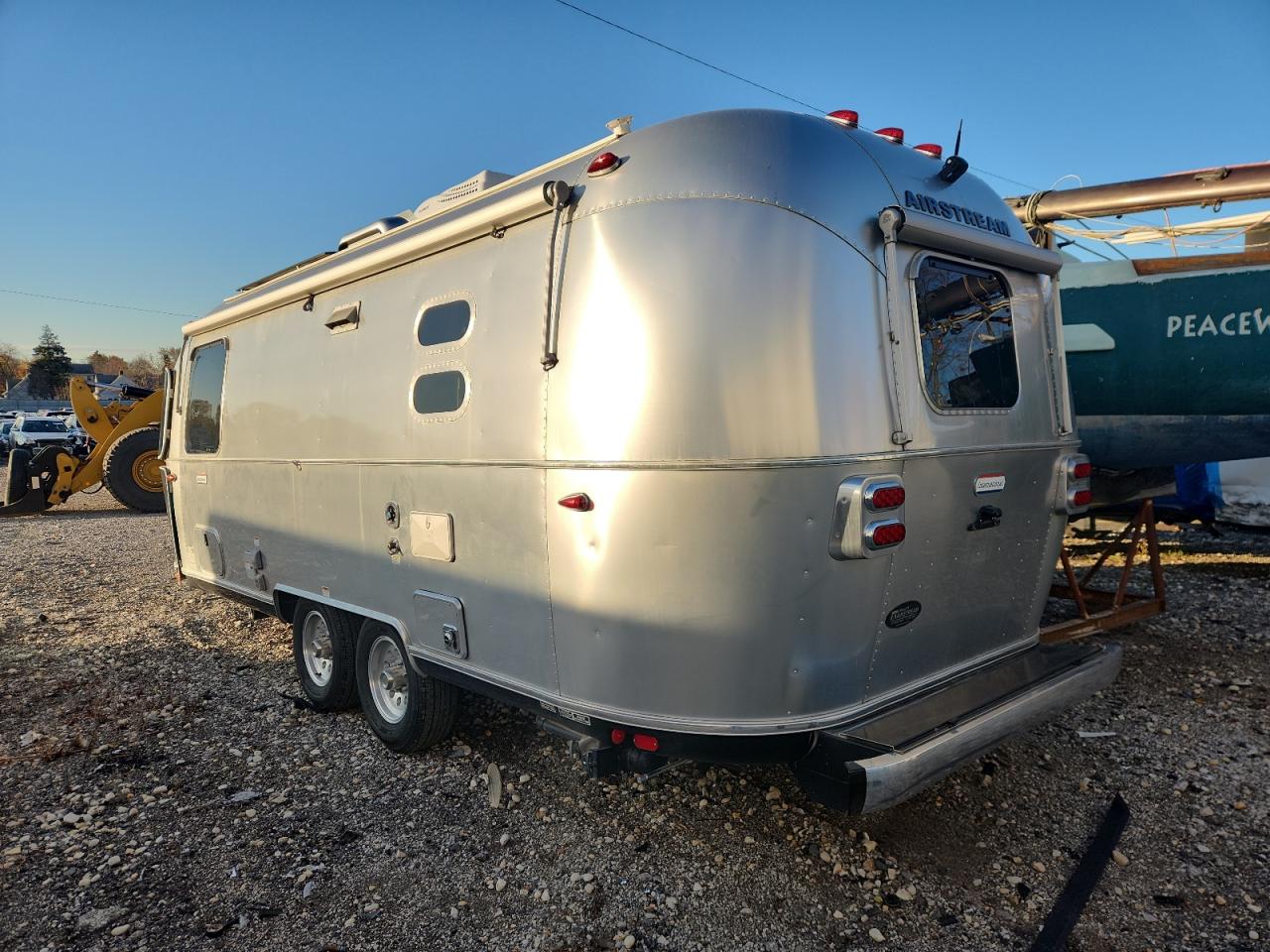 Airstream Camper Image 7