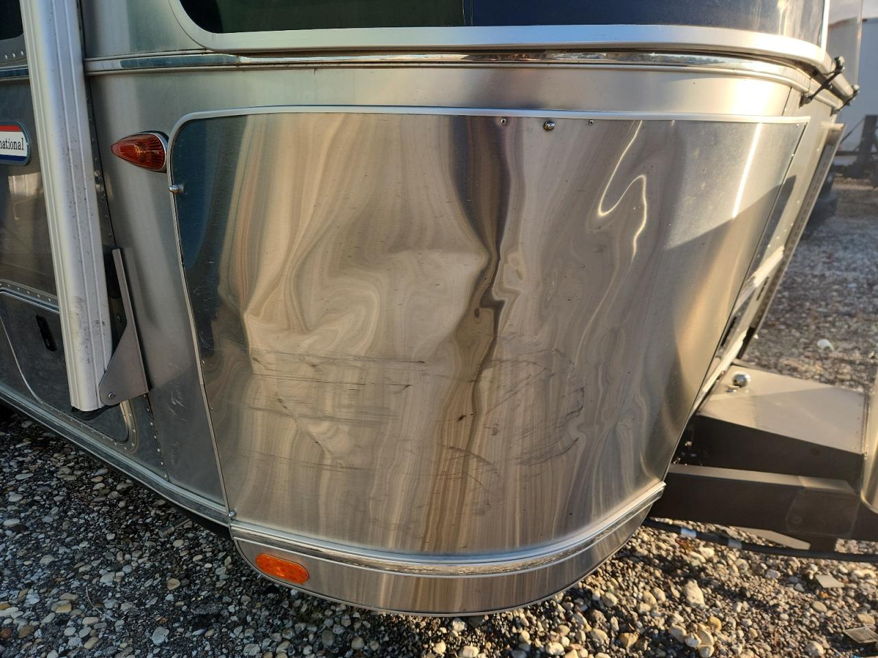 Airstream Camper Image 6