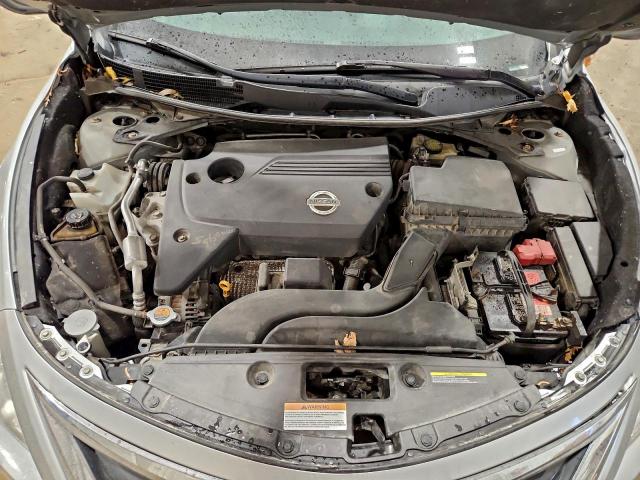 Nissan Altima 2.5 Image 8