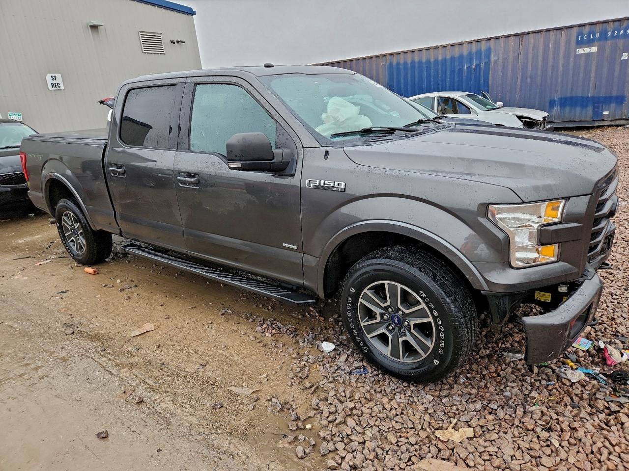 Ford F-150 Supercrew Image 6