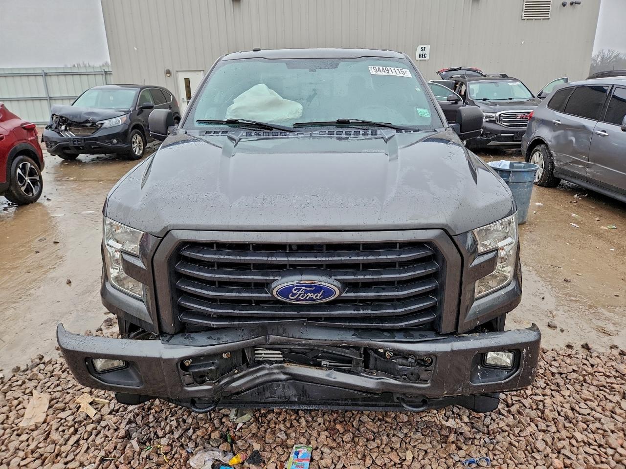 Ford F-150 Supercrew Image 2