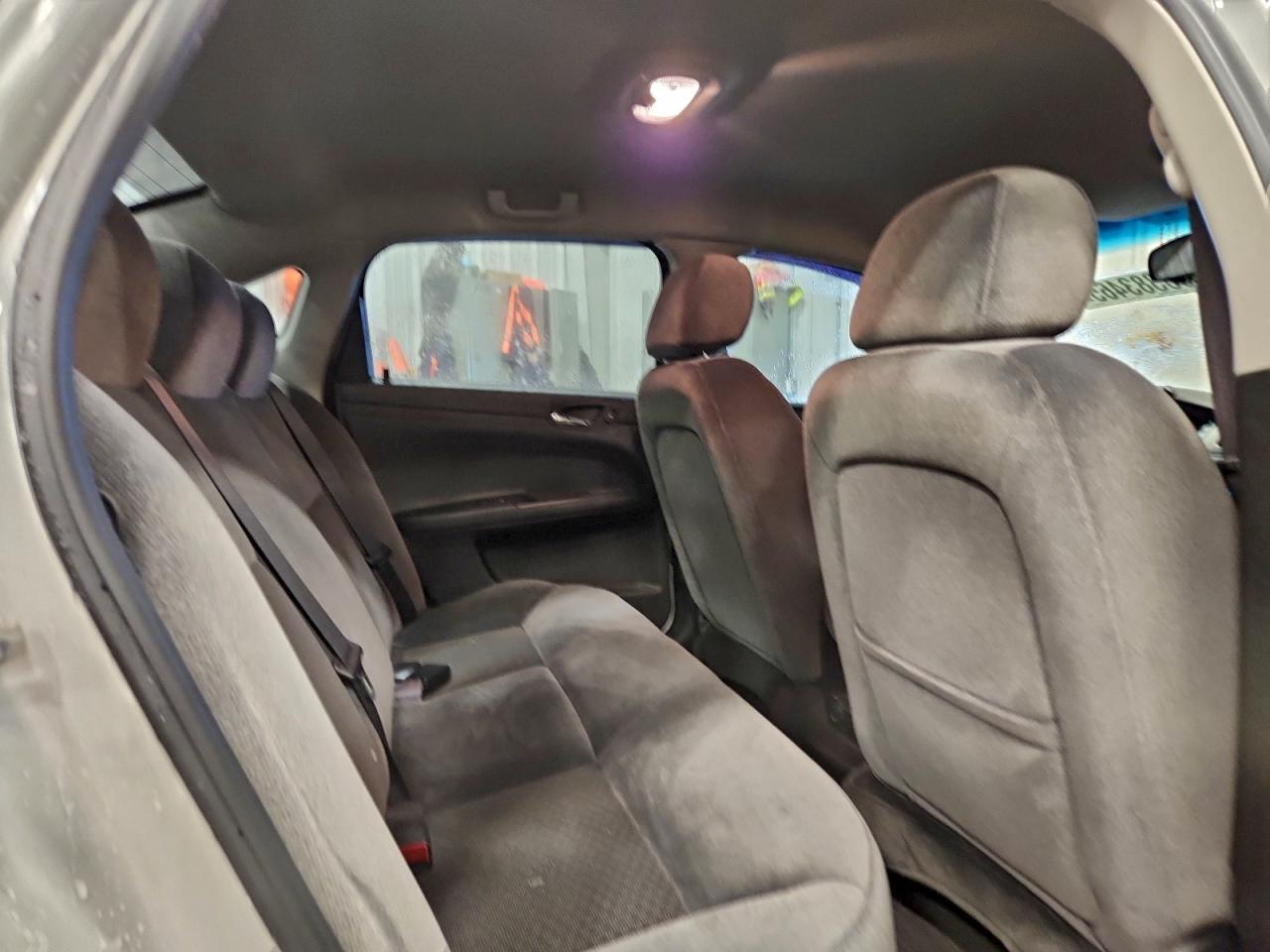 Chevrolet Impala Lt Image 12