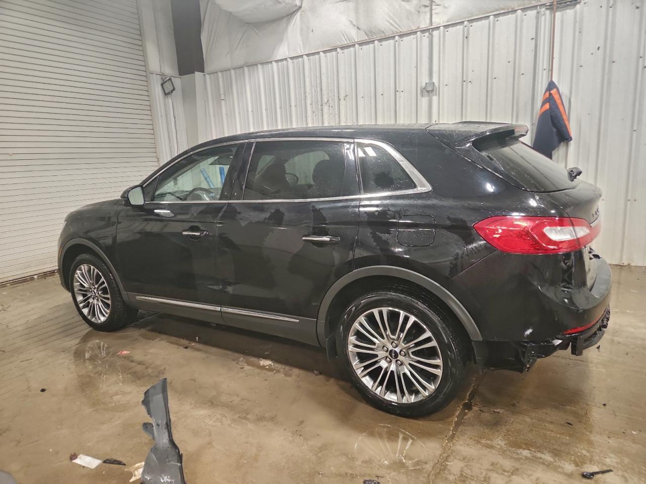 Lincoln MKX Reserve Image 2