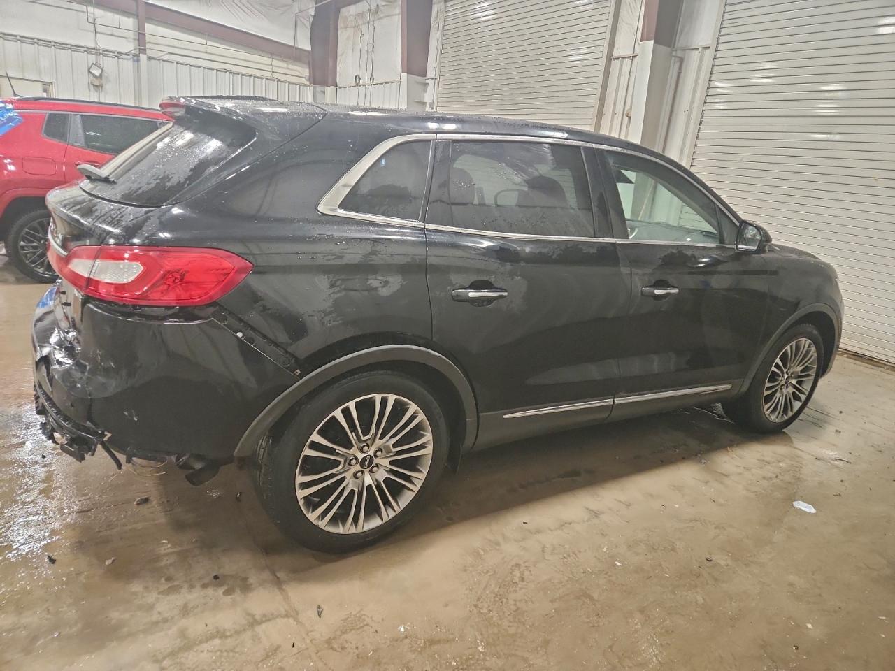 Lincoln MKX Reserve Image 3
