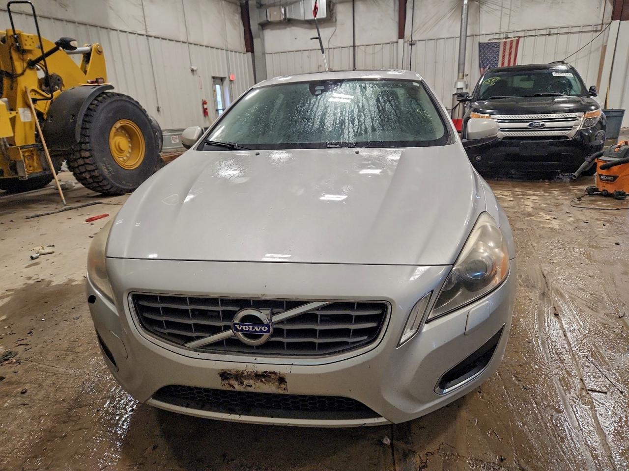 Volvo S60 T5 Image 12