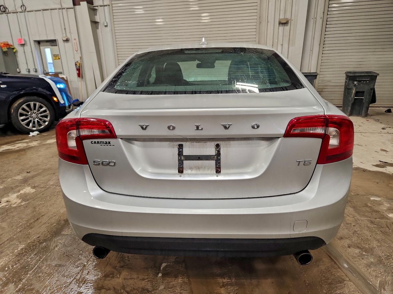 Volvo S60 T5 Image 7