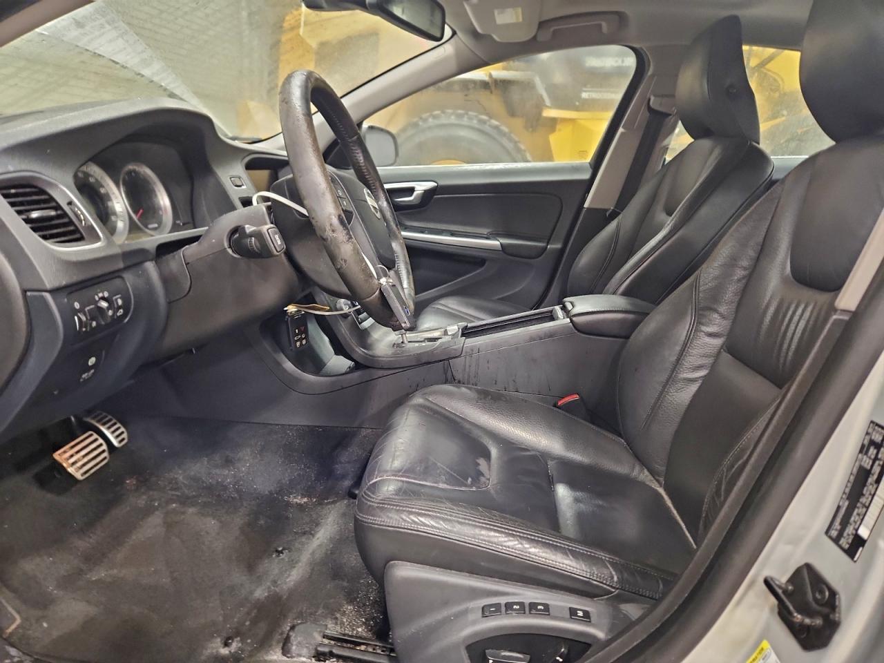 Volvo S60 T5 Image 6