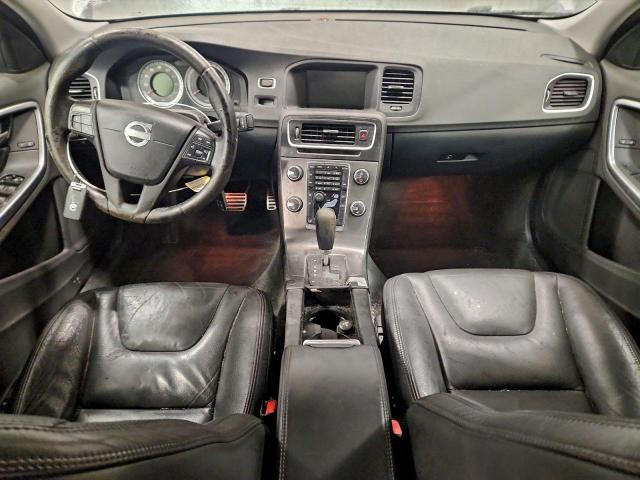 Volvo S60 T5 Image 8