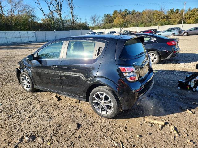 Chevrolet Sonic Lt Image 2