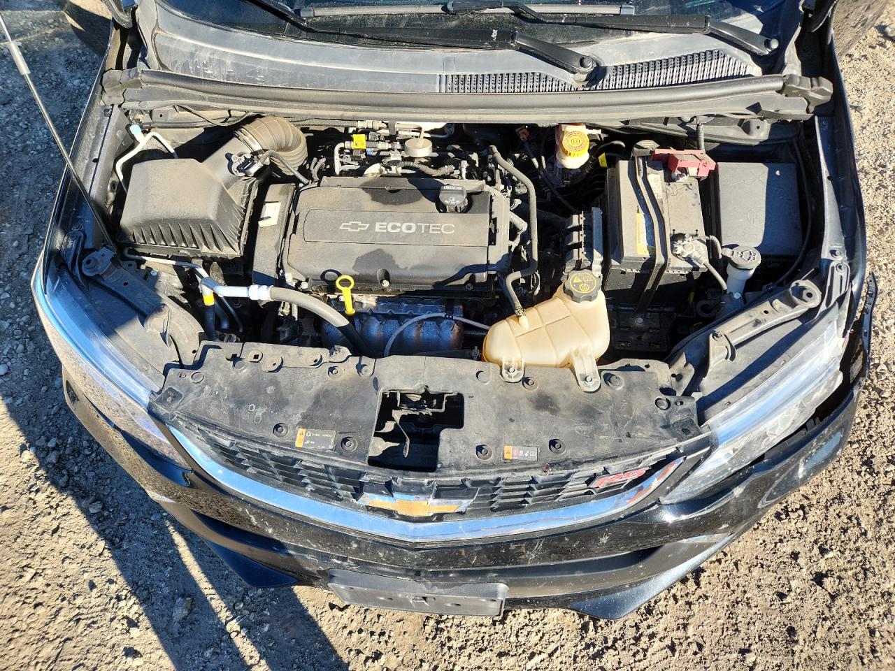 Chevrolet Sonic Lt Image 5