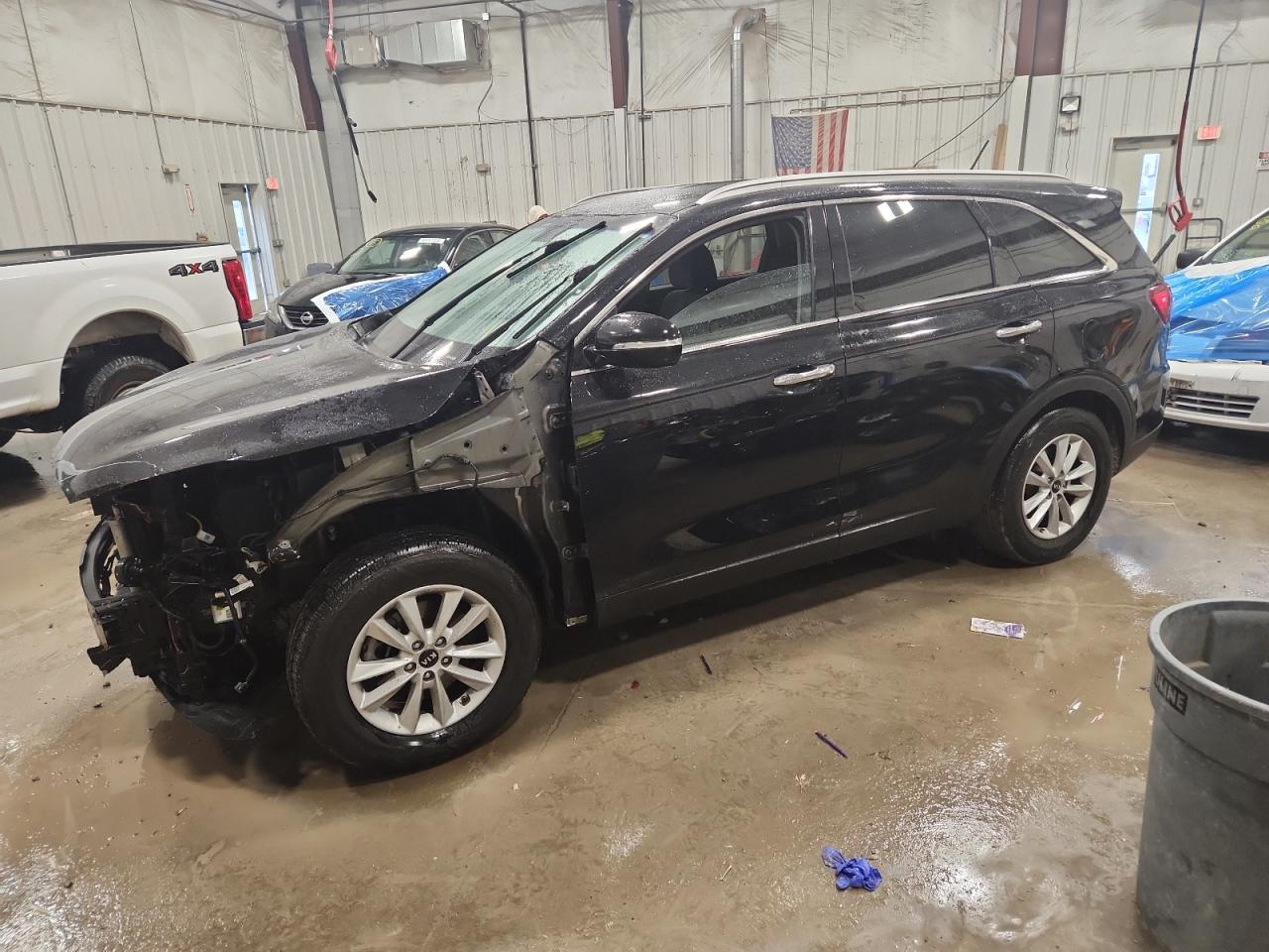 Kia Sorento L Image 1