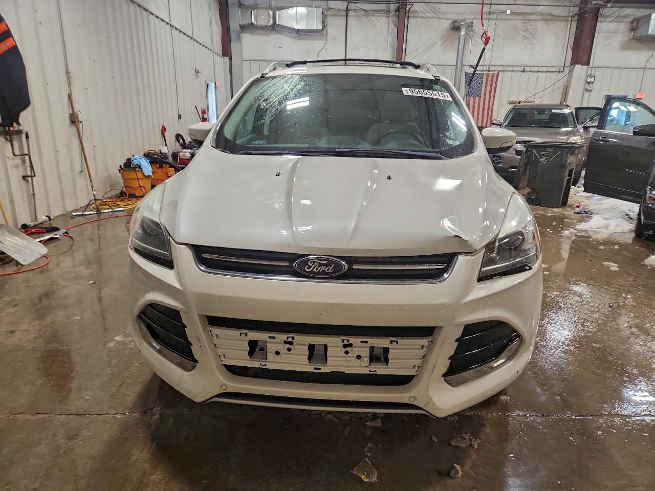 Ford Escape Titanium Image 7