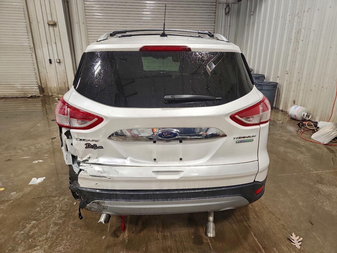 Ford Escape Titanium Image 5