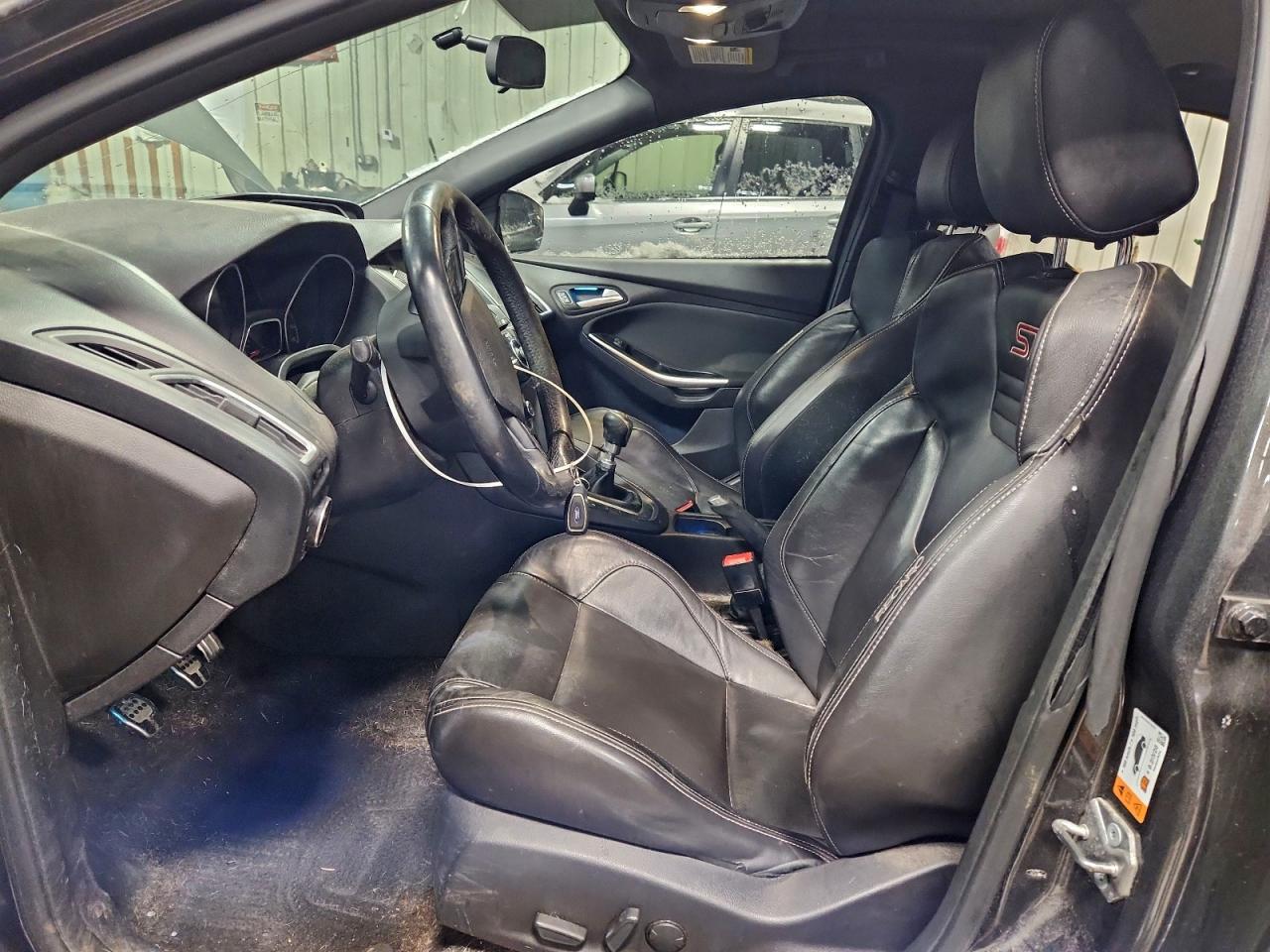 Ford Focus St Image 5