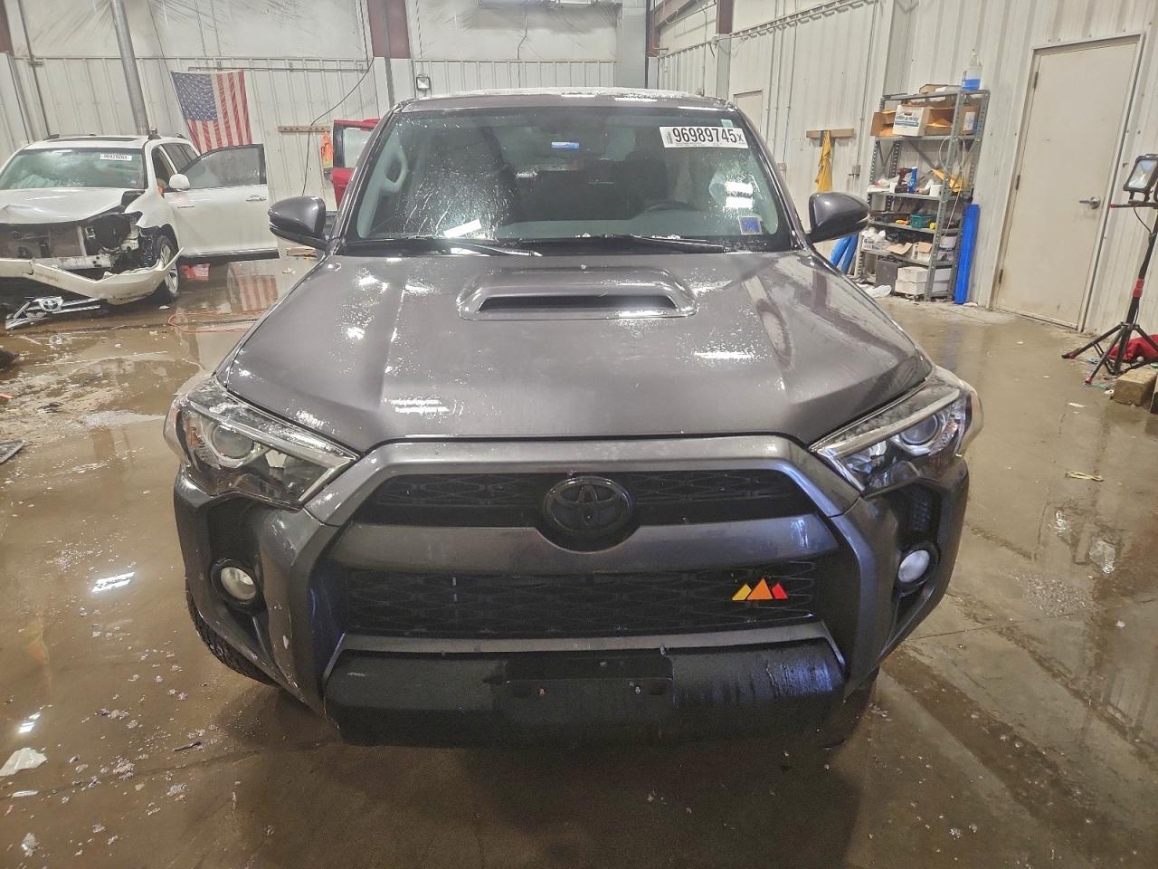 Toyota 4Runner Sr5/sr5 Premium Image 5