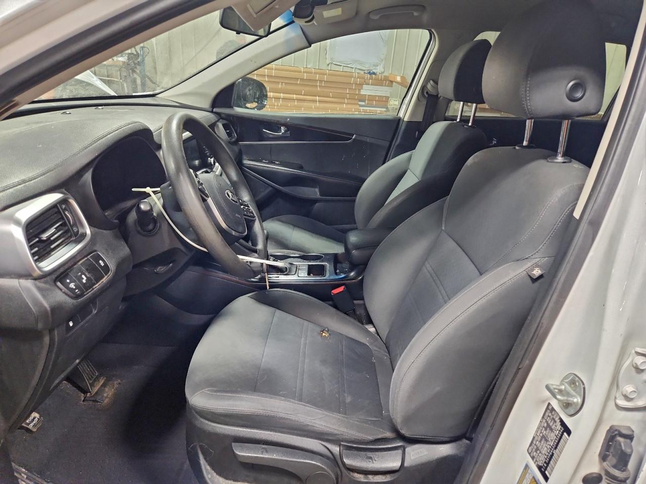 Kia Sorento L Image 12