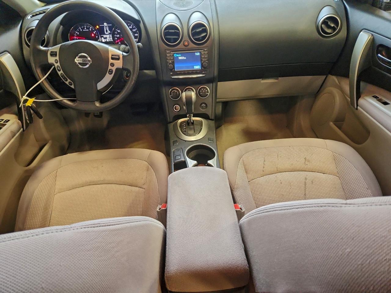 Nissan Rogue S Image 4