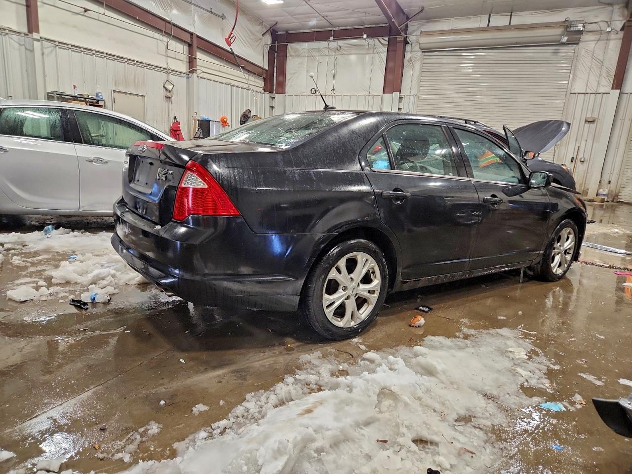 Ford Fusion Se Image 2