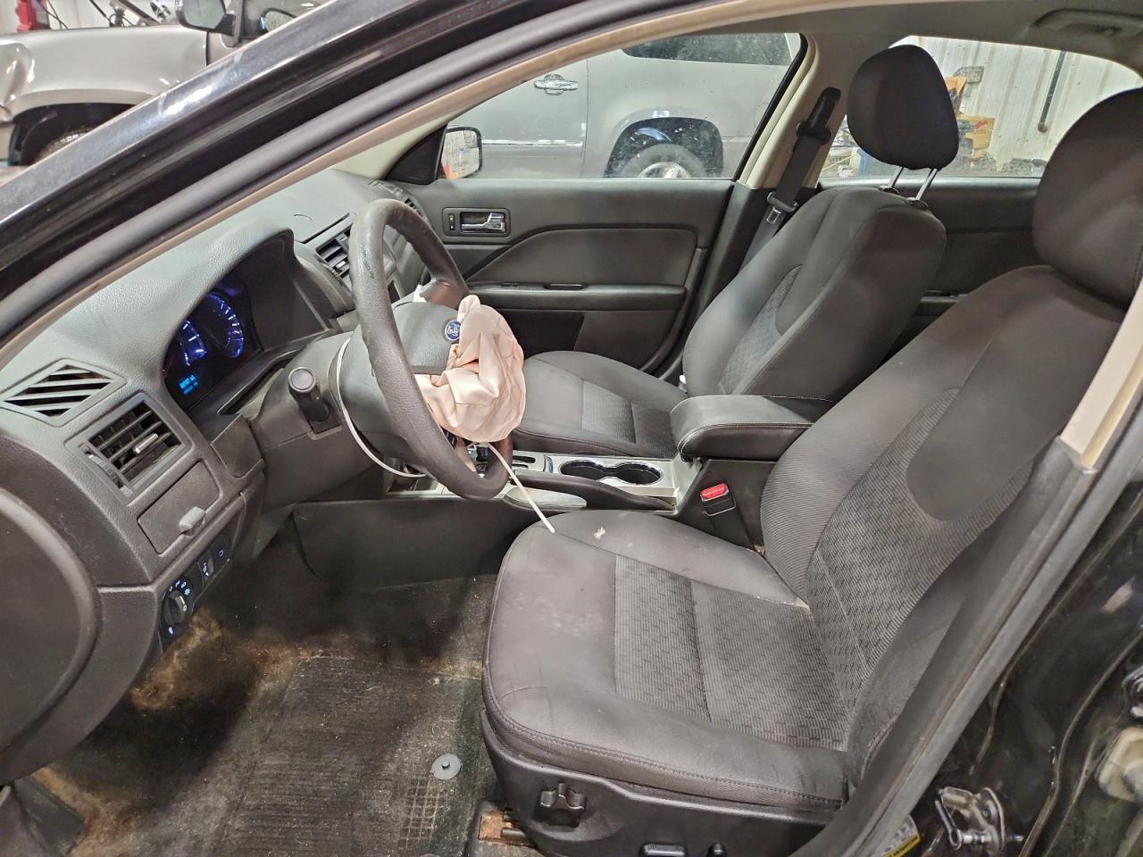 Ford Fusion Se Image 4