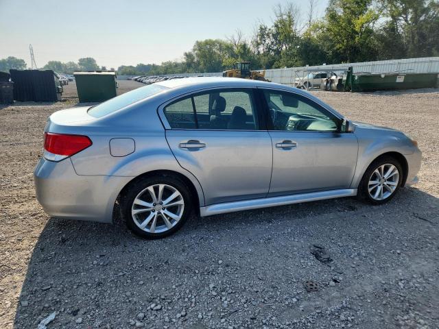 Subaru Legacy 2.5i Premium Image 2