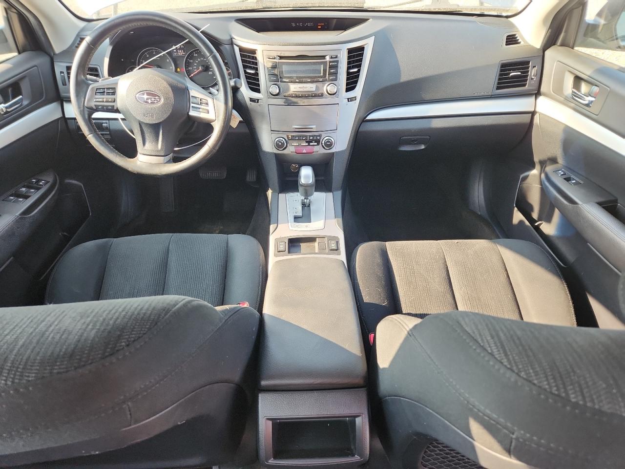 Subaru Legacy 2.5i Premium Image 8