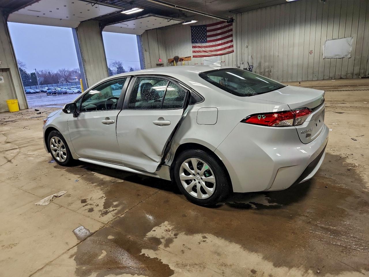 Toyota Corolla Le Image 2