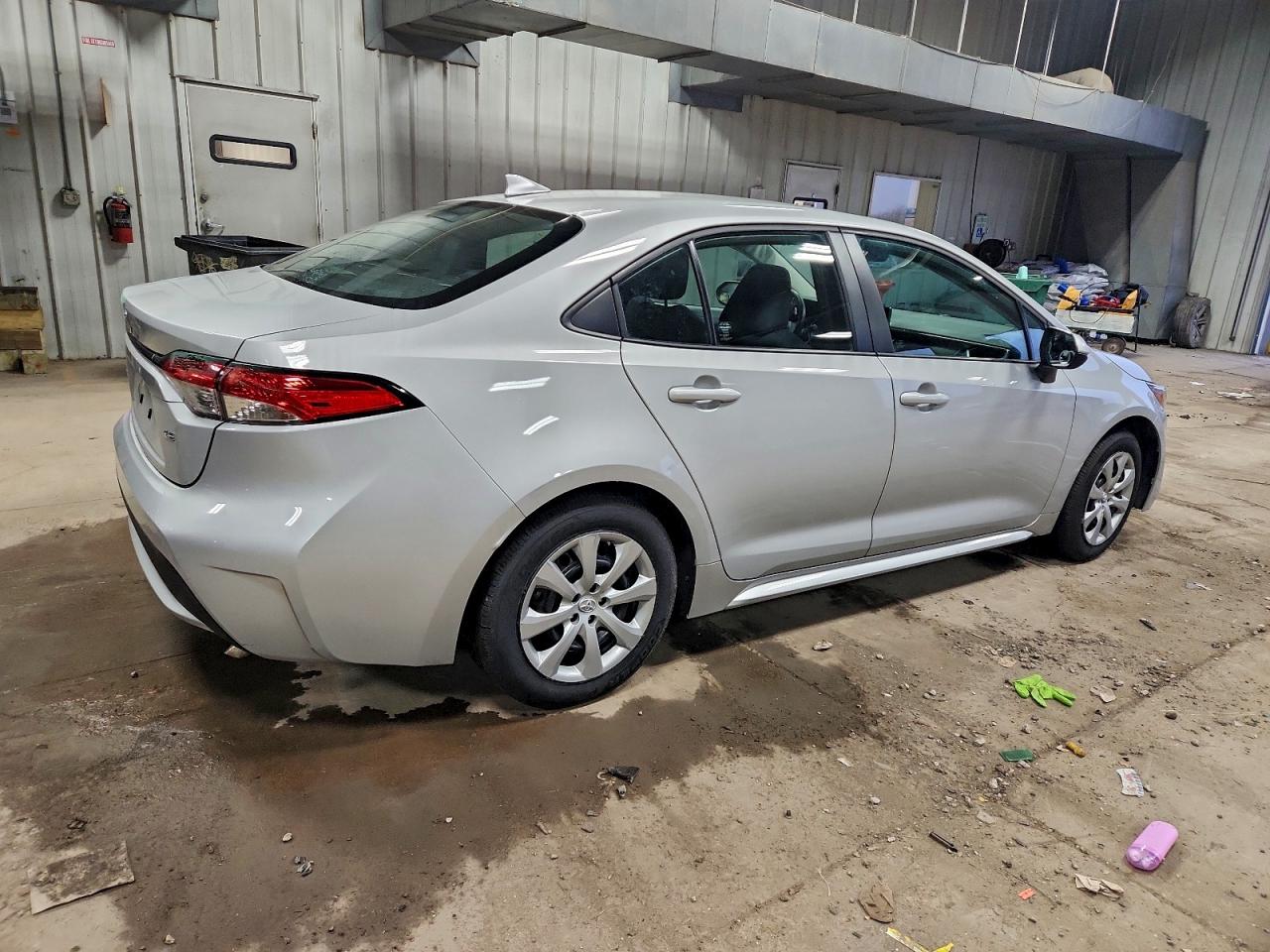 Toyota Corolla Le Image 3