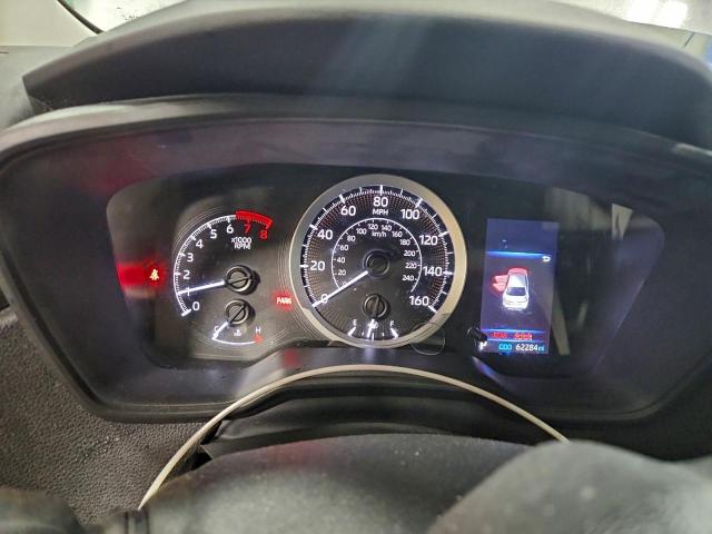 Toyota Corolla Le Image 12