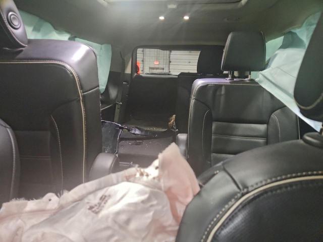 GMC Acadia Denali Image 3