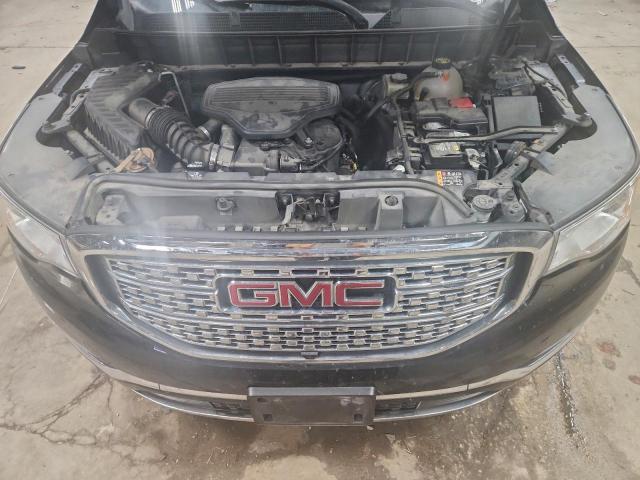 GMC Acadia Denali Image 13