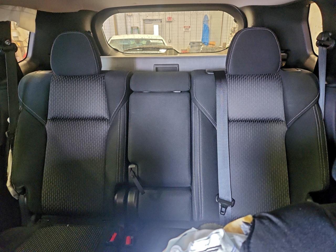 Mitsubishi Outlander Es Image 3