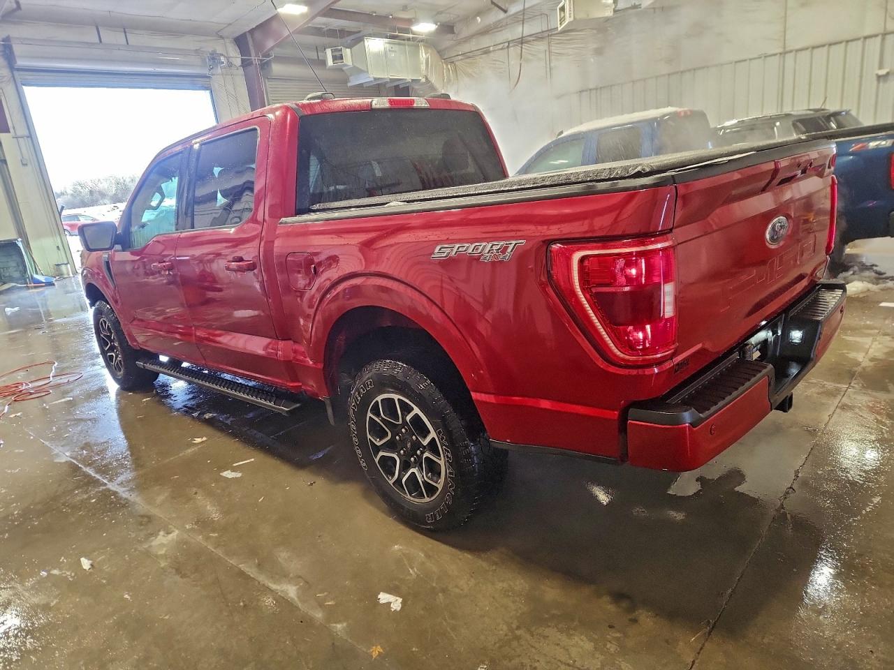 Ford F-150 Supercrew Image 13