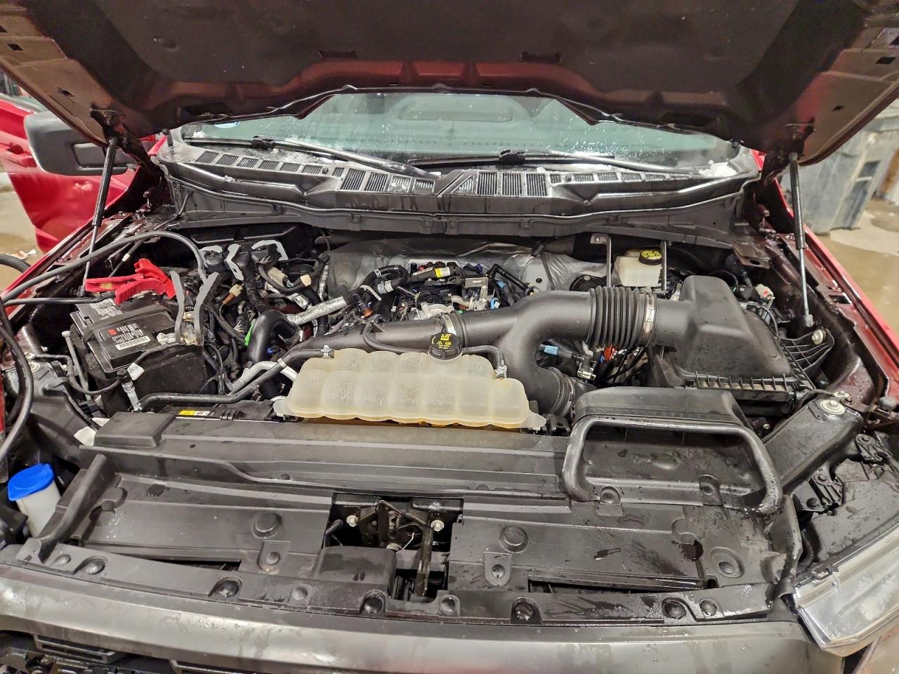 Ford F-150 Supercrew Image 7