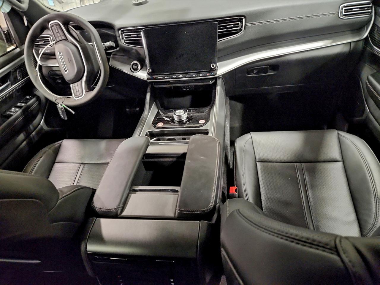 Jeep Wagoneer Series Ii Image 8